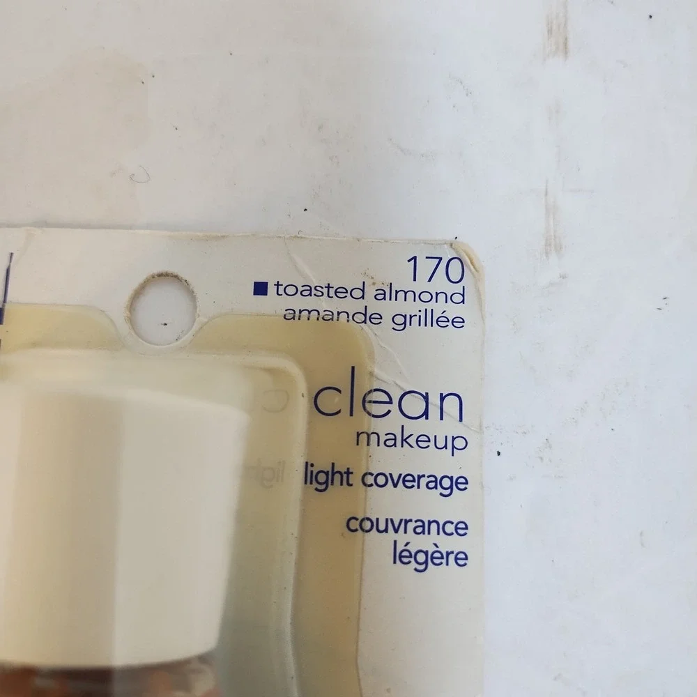 CoverGirl‎ Clean MakeUp Foundation Toasted Almond 170